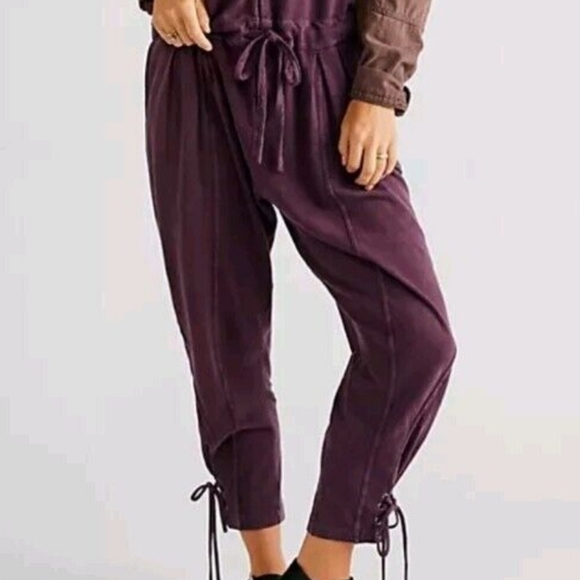 Free People One Billie Purple Plum Overalls Sleeveless Boho Hippie BeachJumpsuit - Picture 2 of 8